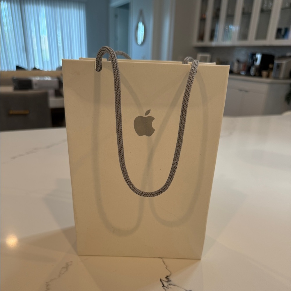 *Empty* Apple Cream Bag with Silver Handles